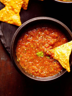 Crunch Nachos With Salsa