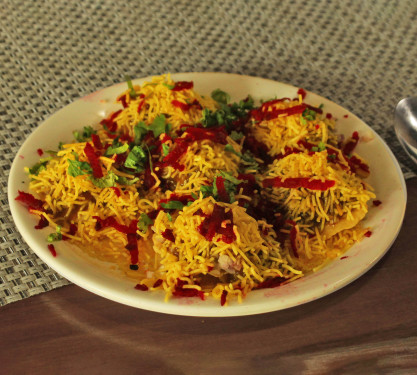 Sev Puri (7 Pcs 300 Grams)