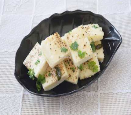 Dhokla 8 Pc