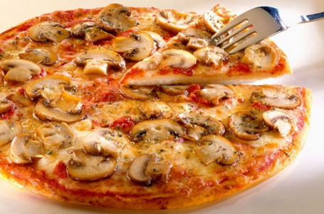 Cheese Mushroom Pan Pizza