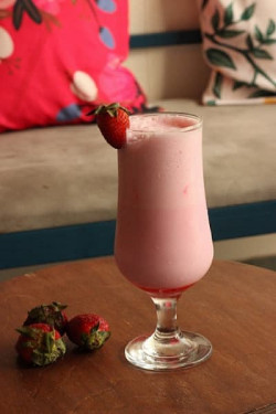 Berry Berry Strawberry Shake