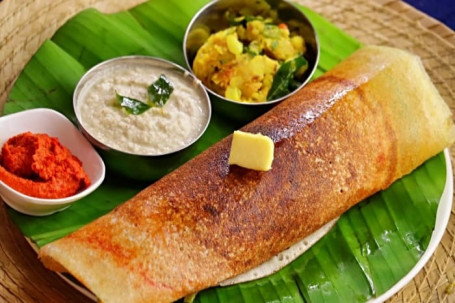 Hariyali Makhaniya Masala Dosa