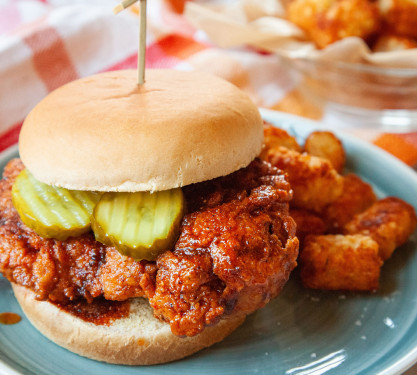 Hot Chicken Strips Burger