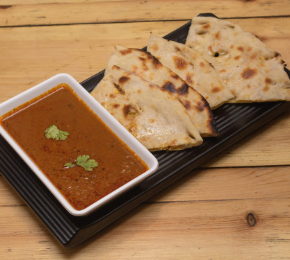 Paneer Naan Combo With Gravy