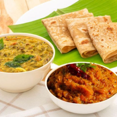 Palak Dal Tadka, Kaddu Ki Sabzi With Paratha