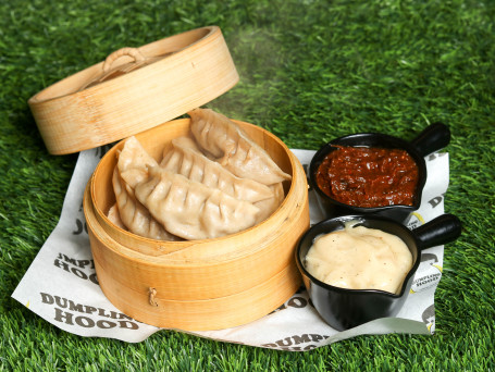 Chicken Dumplings (8 Pcs) (Served With Chef's Special Chilly Dip)