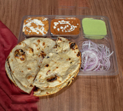 Dal Makhani Kadai Paneer 6 Butter Tandoori Roti