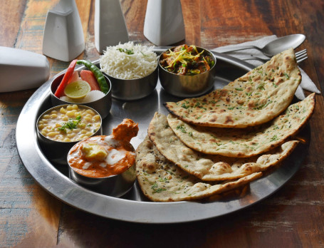 Chicken Thali Roti 5 Chicken 3 Pcs Salad