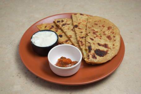 2 Aloo Parantha+Dahi +Butter