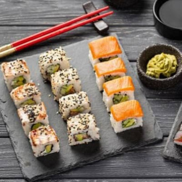 Sushi Family Sampler [12 Pcs]