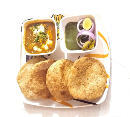 5 Puri And Aloo Sabzi