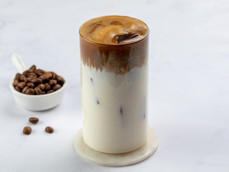 Vegan Latte-Iced (With Oat Milk)