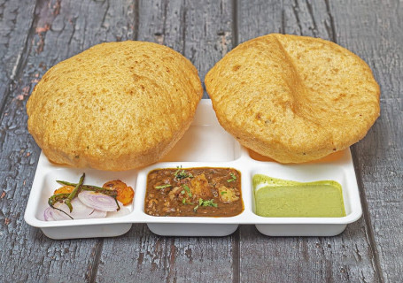 Special Chole Bhatura