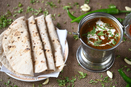 Dal Makhani With Butter Roti (4Pcs)