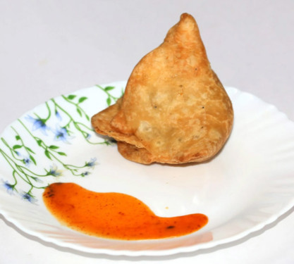 Samosa (Served With Chutney)