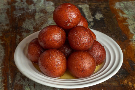 Kala Gulab Jamun (Stuffed)