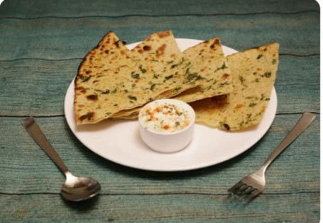 Onion Paratha Butter And Pickle