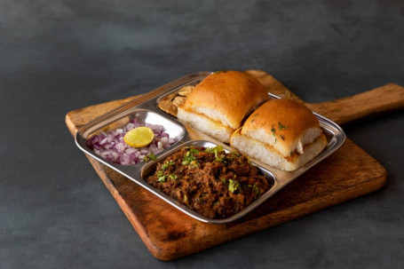 Nutri Soya Keema With Pav