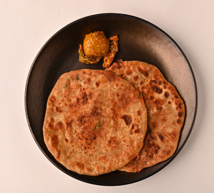 Aloo Pyaj Paratha With Achar