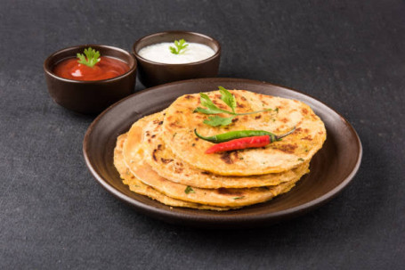 Aloo Paratha (2 Pcs) Curd Aachar