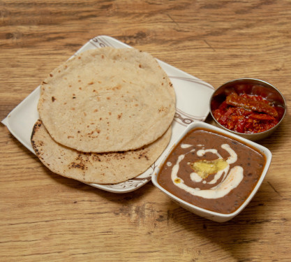 Dal Makhani With Tawa Roti