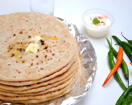 Aloo Paratha (2Pc) Raita Chutney