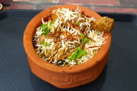 Chicken Dum Biryani In Handi