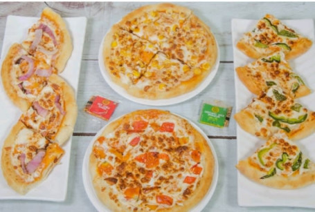 Single Topping Pizza Combo Serves 4