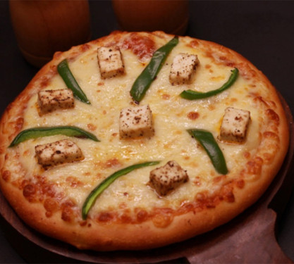 7 Cheese Onion Capsicum Pizza