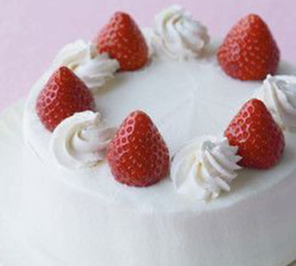 Eggless Strawberry Fruit Cake [450 Grams]