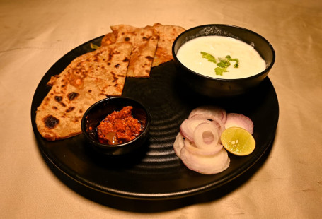 Aloo Pyaaz Paratha [2Pc]