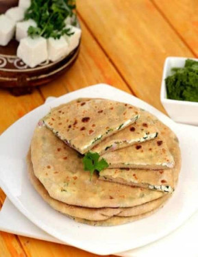 Paneer Pyaaj Paratha