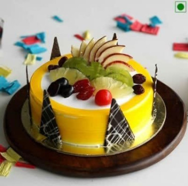 Fresh Fruit Fantasy Cake (450 Gms)