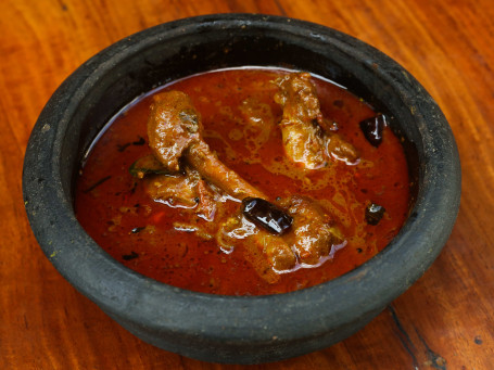 Chicken Varatharacha Curry
