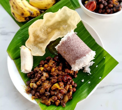 Ragi Puttu With Banana Channa Curry