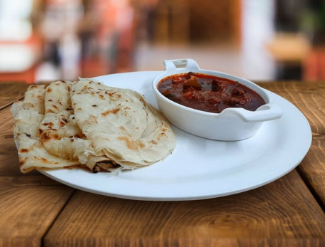 3 Porotta Achayans Beef Curry