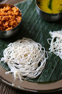 Idiyappam (5 Nos) With Coconut Sambal