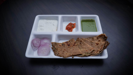 Aloo Parantha (1 Pc Paratha Served With Curd And Pickel).