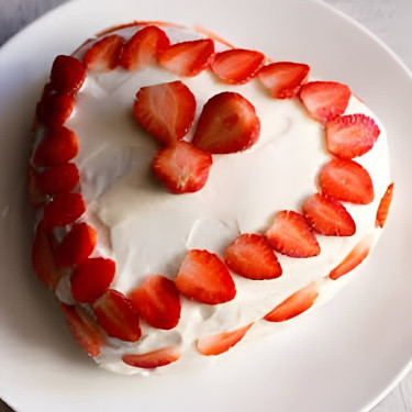 Strawberry Rich Cream Cake