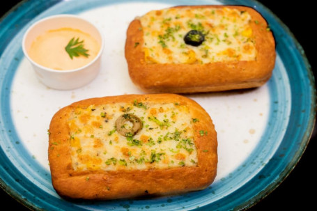 Stuffed Garlic Bread With Shrimps Cheese