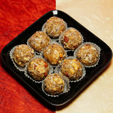 Mewa Gond Laddu