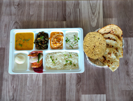 Special Thali (Paneer Sabji, Dal Fry, Sukhi Sabji, Jeera Rice, 4 Tawa Roti Butter, Salad, Achar