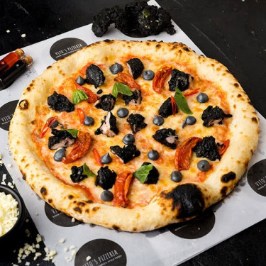 Polo Nero Pizza