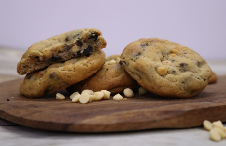 Giant Choco Chip Cookie