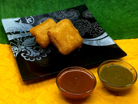 Paneer Pakoda (4 Pc)