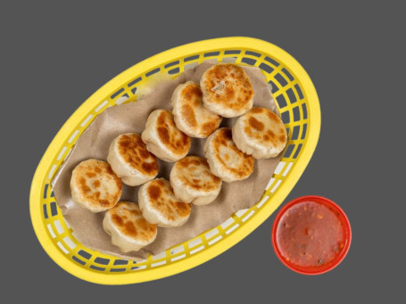 Paneer Butter Pan Fried Momos