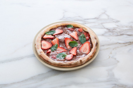 Pizza Aux Fraises Et Au Nutella