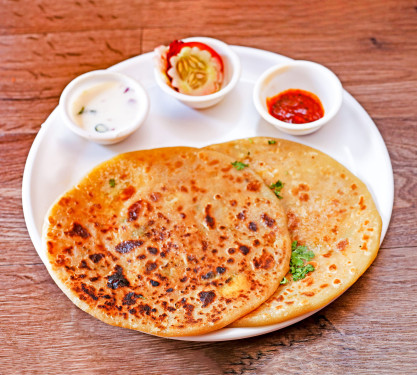 Aloo Paratha Rasili Sabji Ke Saath