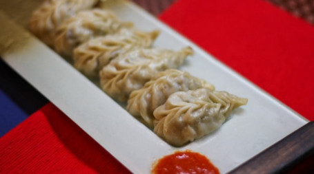 Chicken Juicy Steam Momos (6 Pcs)