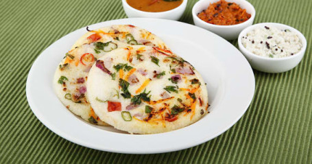 Onion Uttapam(02 Pcs)